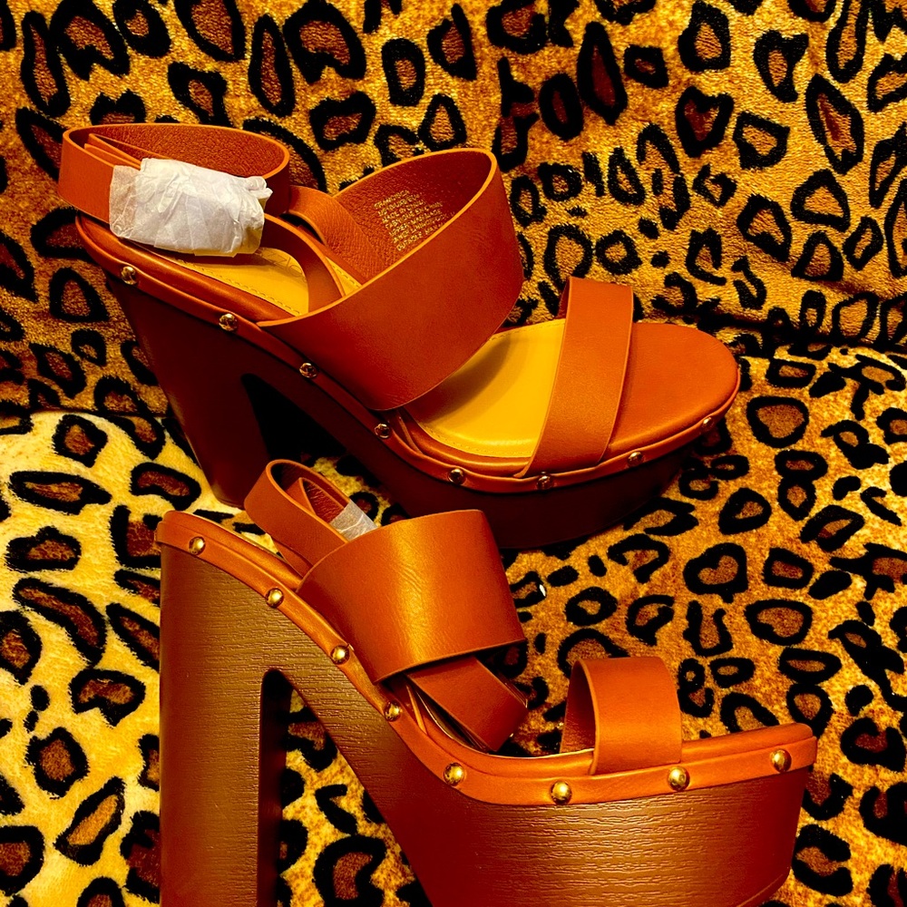 Women heels